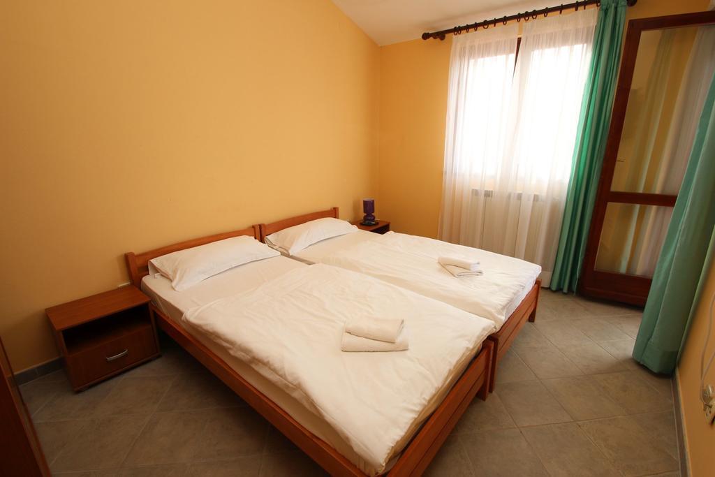 Holiday home Viktoria